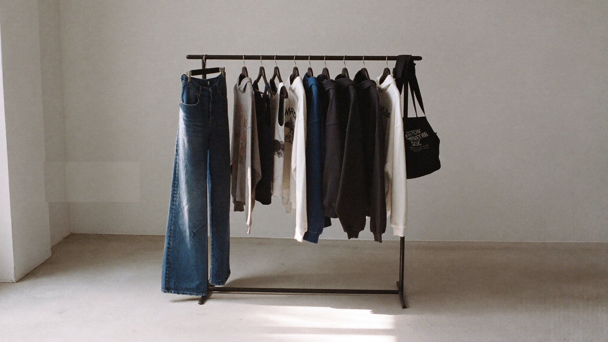 Clothesta — винтидж и стрийтуеър